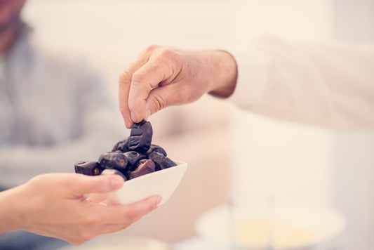 Breaking the Fast with Dates in Ramadan: A Sacred Tradition